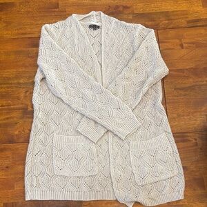 Elegant Knit Cardigan in Cream